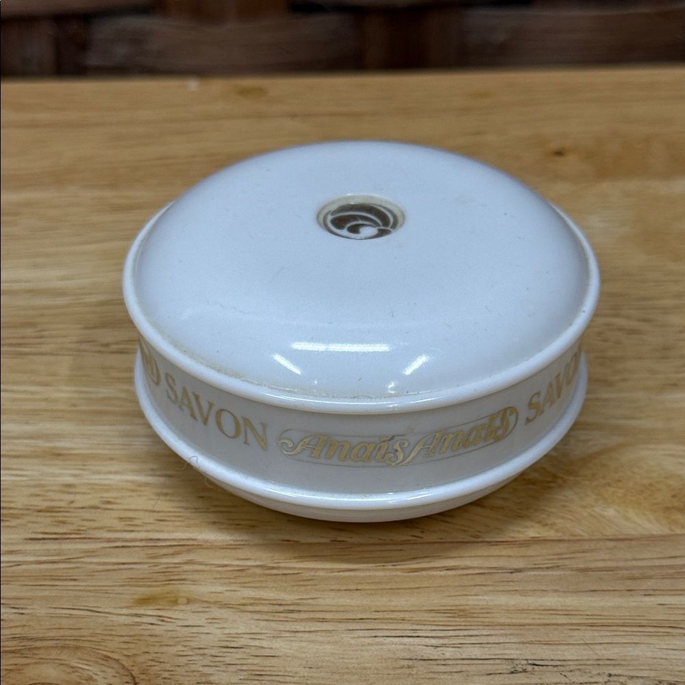 Vintage Cacharel Anaïs Anaïs Soap Dish